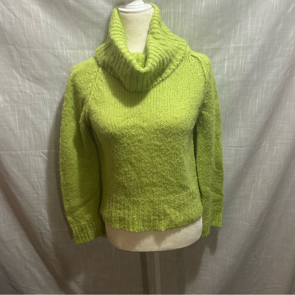 Twiggy sweater M